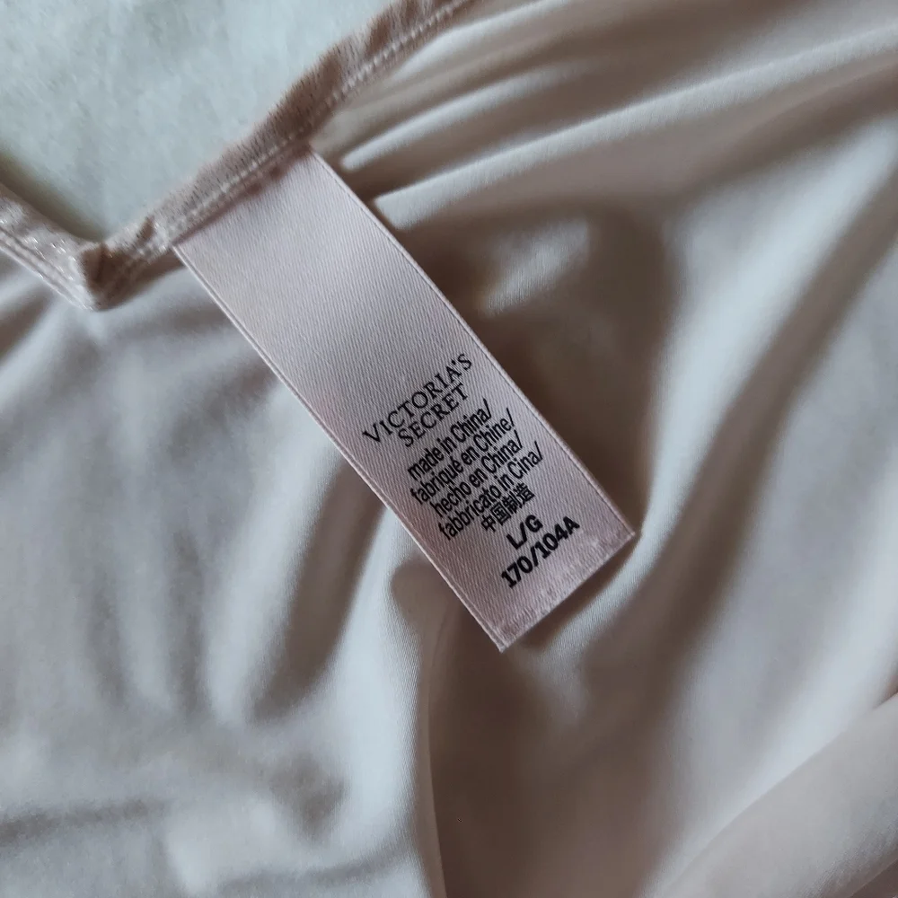 Victoria Secret Wet Look Glitter Lingerie - Picture 6 of 6